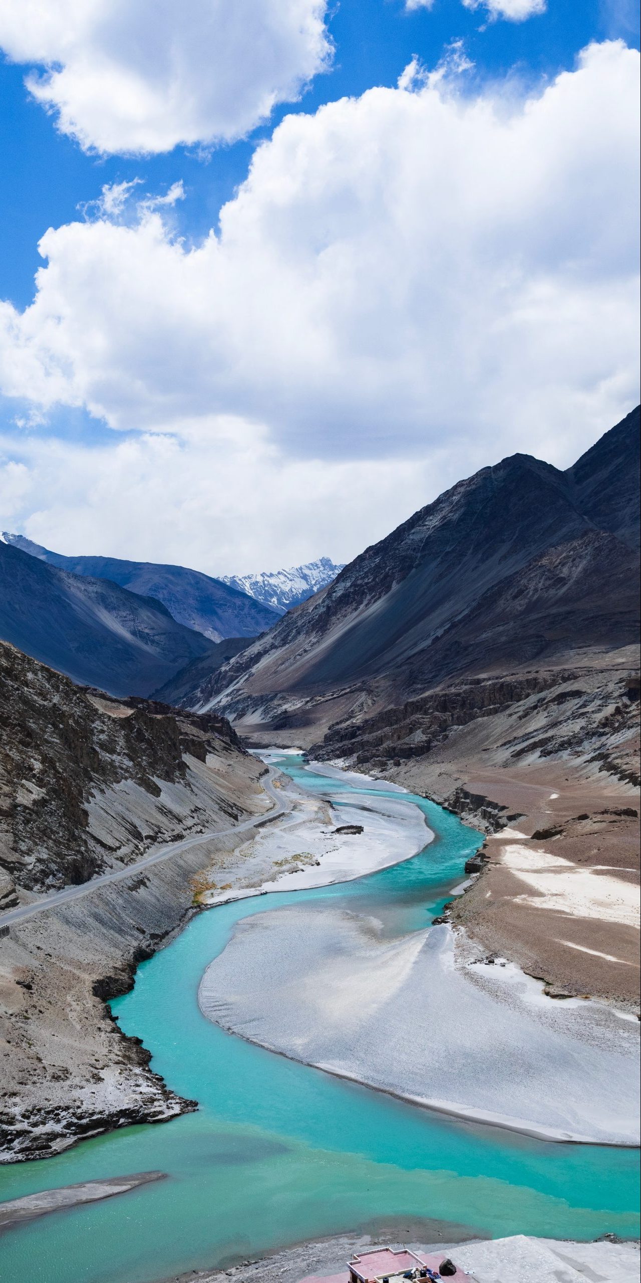 Picture of a river, from Now Press Play's KS2 Rivers climate change Experience